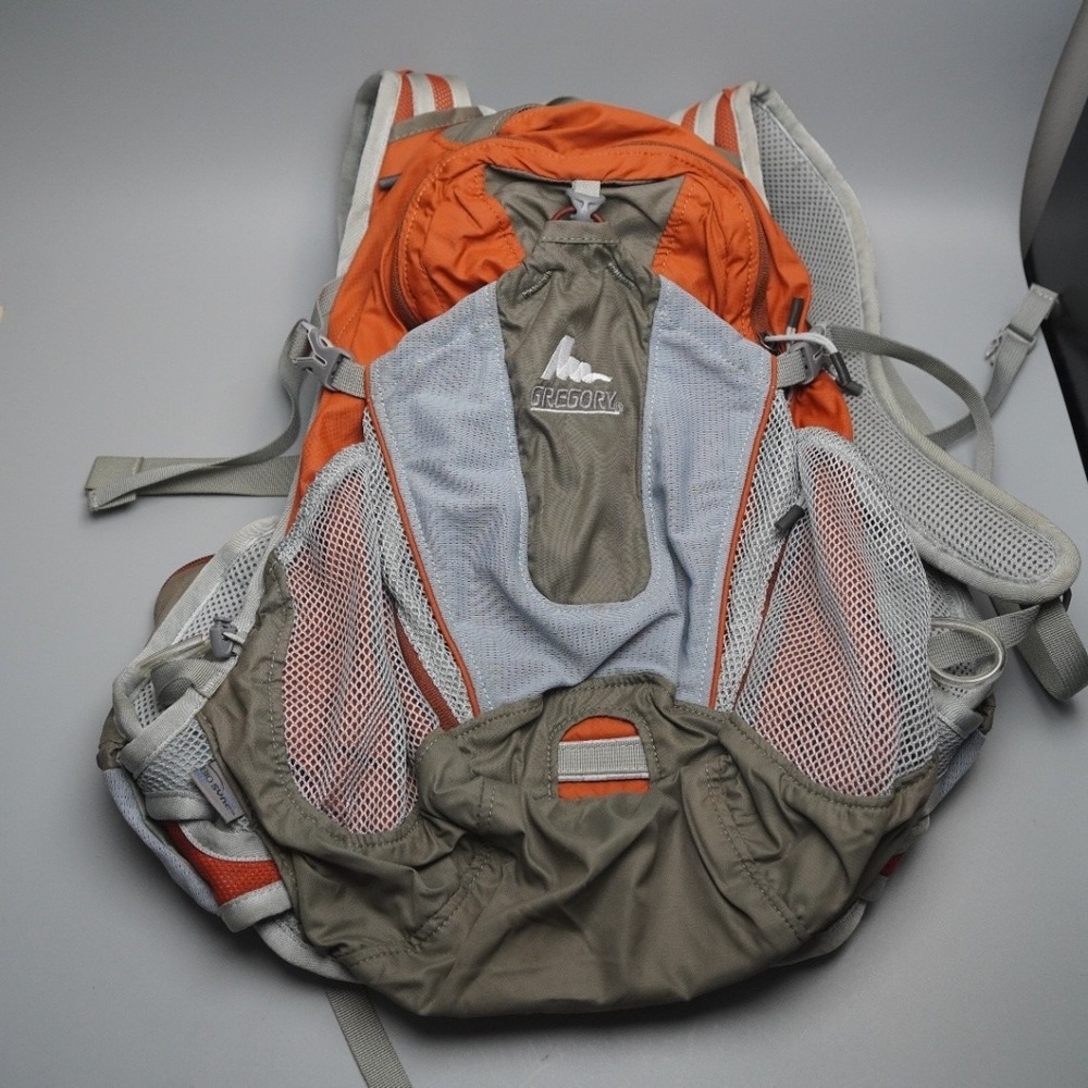 Gregory Miwok Daypack 20L Hiking Backpack Orange Gray Hydration Compatible